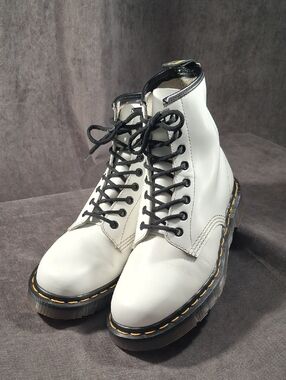 Dr. Martens 1460 Smooth White Leather Boots VG- UK4.5 US6.5 Made In England